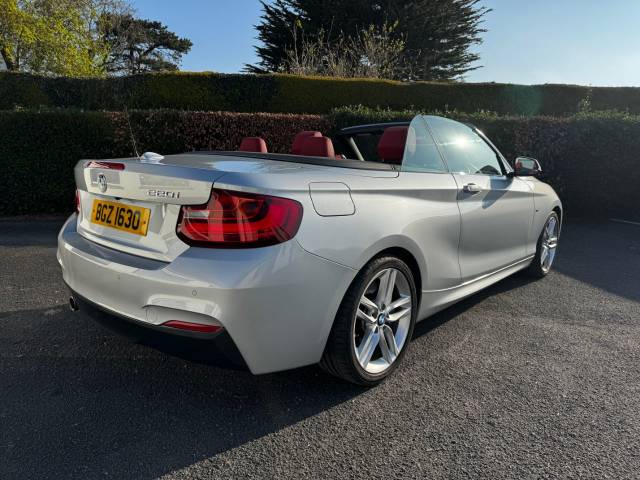 2016 BMW 2 Series 2.0 𝐕𝐄𝐇𝐈𝐂𝐋𝐄 𝐑𝐄𝐒𝐄𝐑𝐕𝐄𝐃