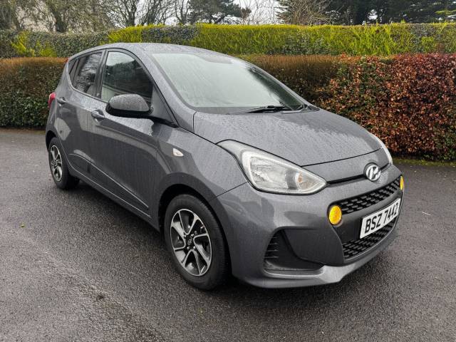 2018 Hyundai i10 1.0 𝐕𝐄𝐇𝐈𝐂𝐋𝐄 𝐑𝐄𝐒𝐄𝐑𝐕𝐄𝐃
