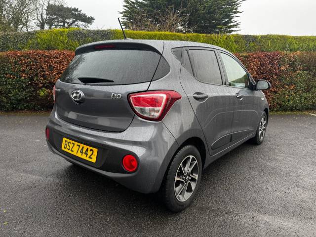 2018 Hyundai i10 1.0 𝐕𝐄𝐇𝐈𝐂𝐋𝐄 𝐑𝐄𝐒𝐄𝐑𝐕𝐄𝐃