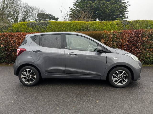 2018 Hyundai i10 1.0 𝐕𝐄𝐇𝐈𝐂𝐋𝐄 𝐑𝐄𝐒𝐄𝐑𝐕𝐄𝐃