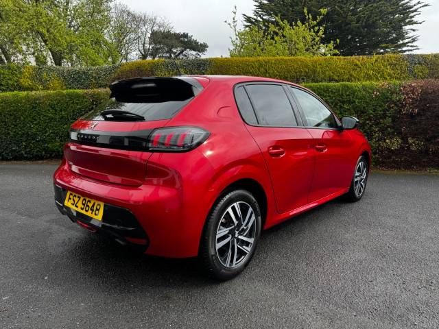 2022 Peugeot 208 1.2 PureTech 100 Allure Premium 5dr