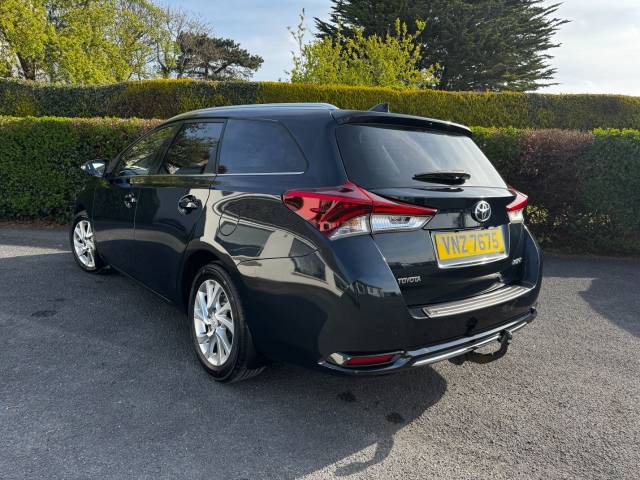 2016 Toyota Auris 1.6 D-4D Business Edition 5dr