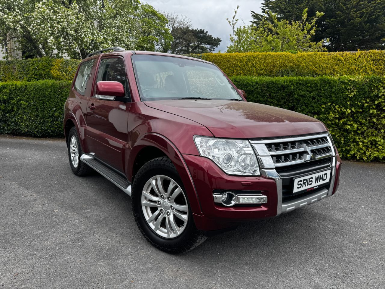 2016 Mitsubishi Shogun