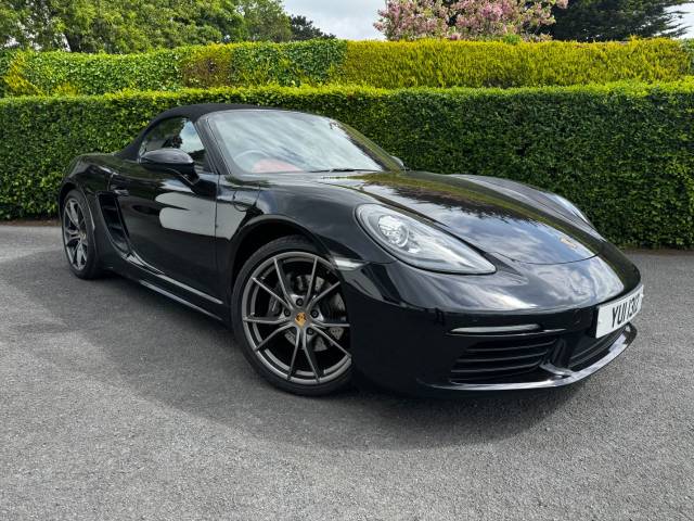 2016 Porsche Boxster 2.0 𝐕𝐄𝐇𝐈𝐂𝐋𝐄 𝐑𝐄𝐒𝐄𝐑𝐕𝐄𝐃