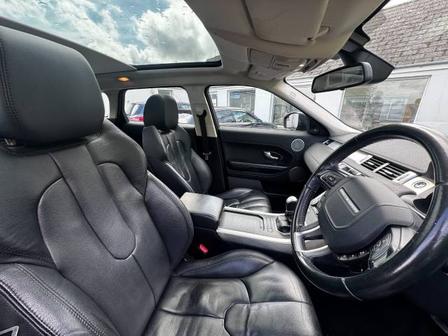 2015 Land Rover Range Rover Evoque 2.2 SD4 Pure 5dr [Tech Pack]