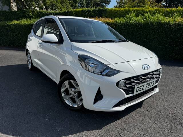 Hyundai i10 1.2 MPi SE Connect 5dr Auto Hatchback Petrol White