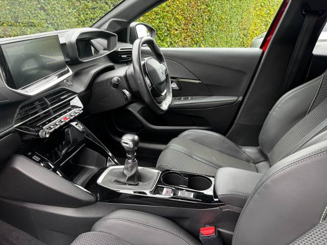 2022 Peugeot 208 1.2 PureTech 100 GT 5dr