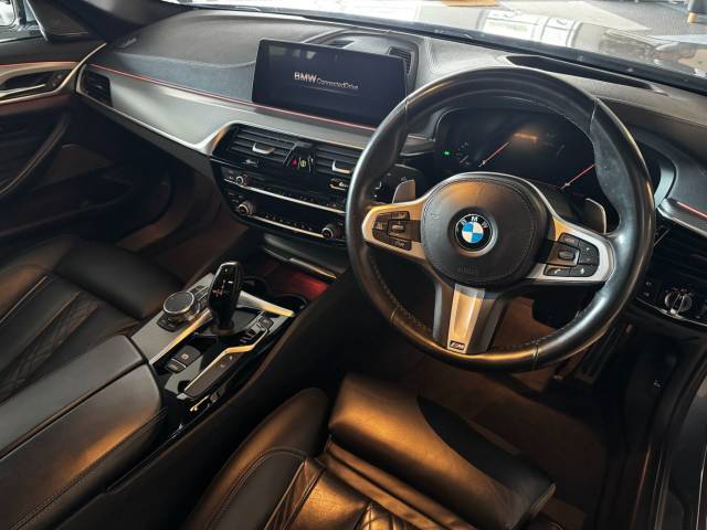 2018 BMW 5 Series 3.0 540i xDrive M Sport 4dr Auto